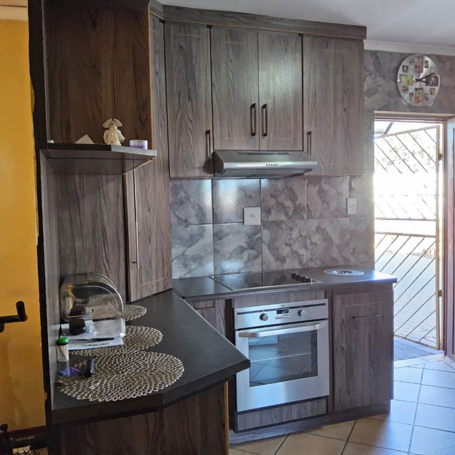 4 Bedroom Property for Sale in Grasslands Free State